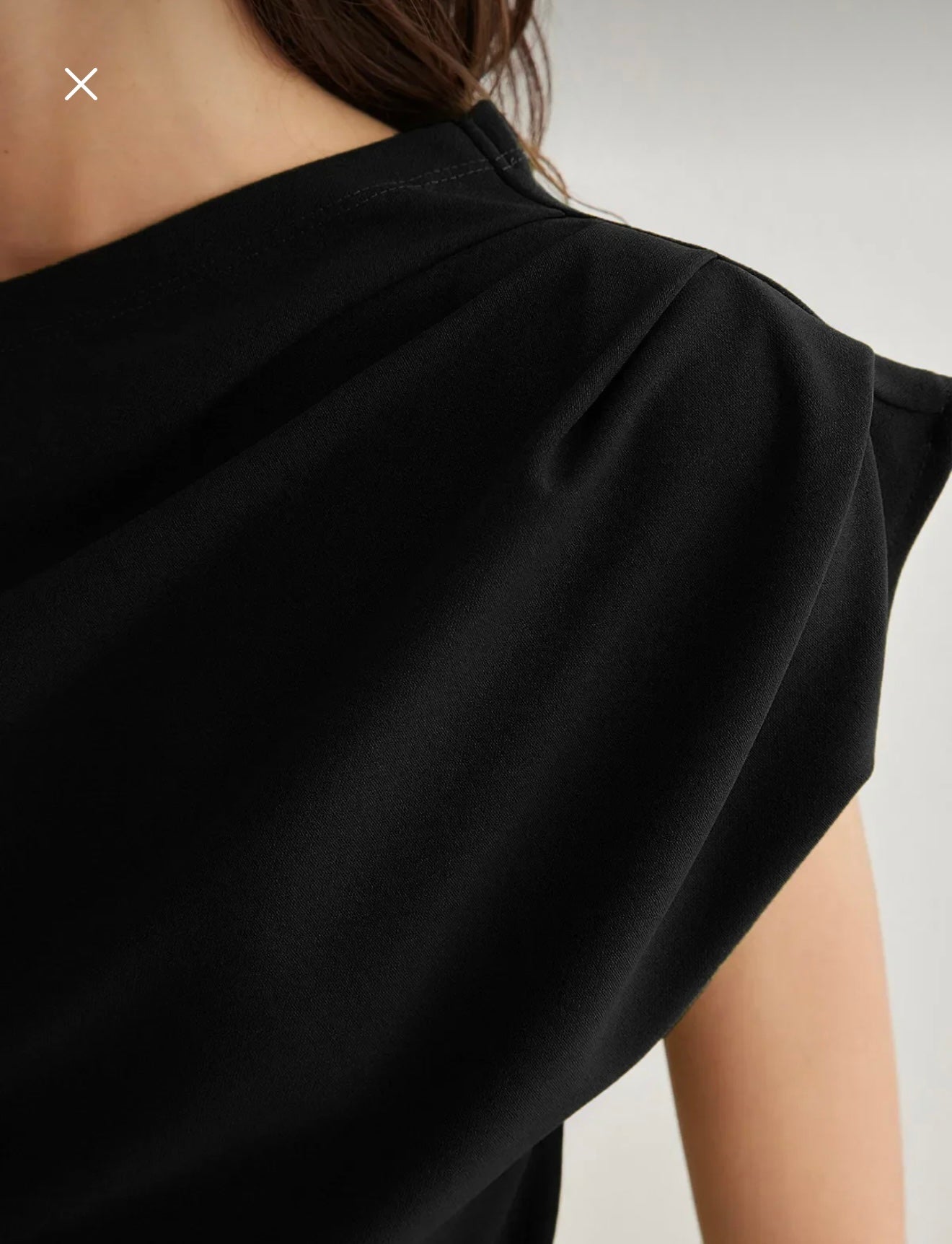 Top asymétrique
